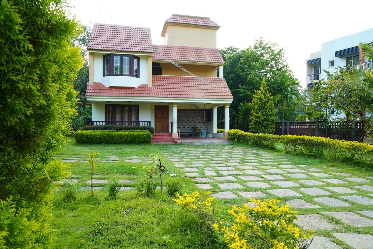 Five Falls Resort Кутталам Экстерьер фото