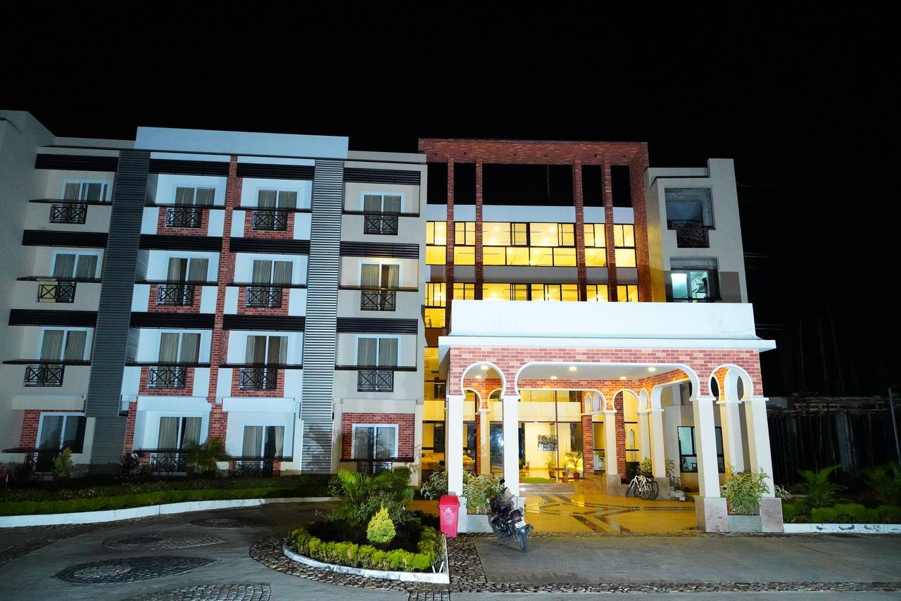 Five Falls Resort Кутталам Экстерьер фото